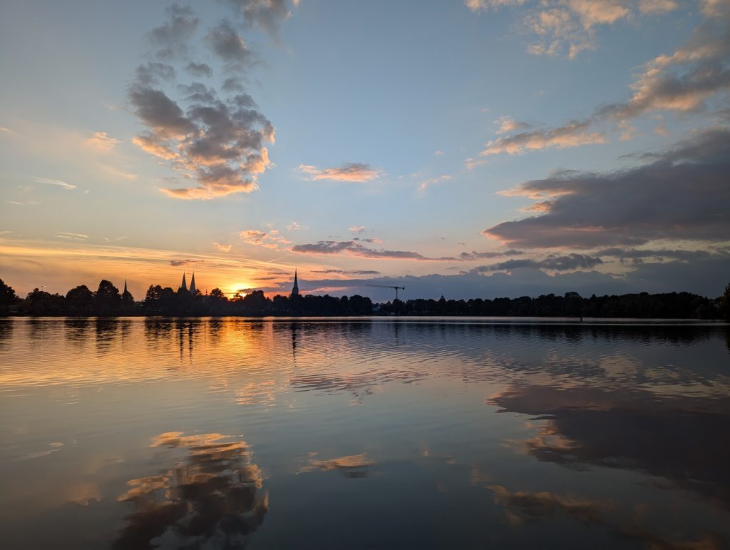 Lübeck bei Sonnenuntergang